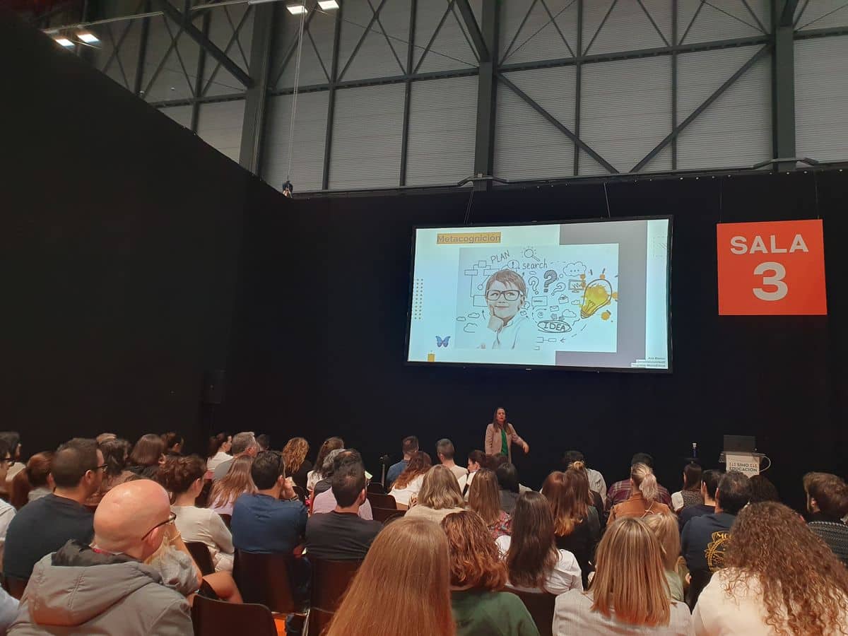 SIMO EDUCACION EXPERIENCIAS DOCENTES