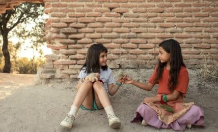 La niña de la cabra