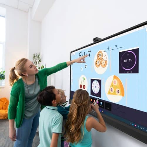 La pantalla interactiva con aplicaciones educativas integradas