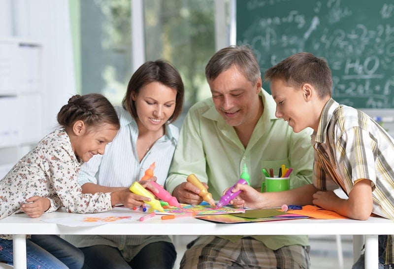 fomentar la participación de las familias