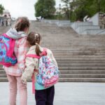 prevenir dolores de espalda entre los estudiantes