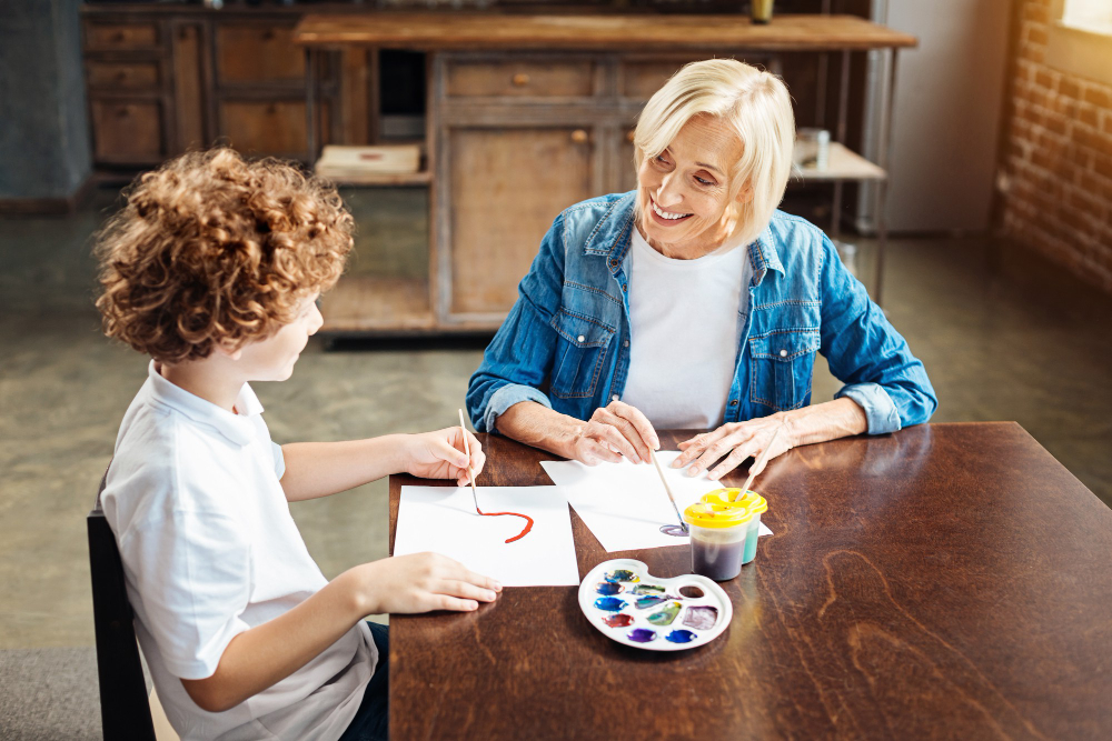 Fomenta la empatía y el respeto hacia la tercera edad con estos recursos educativos