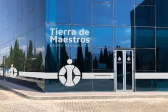 Tierra de Maestros