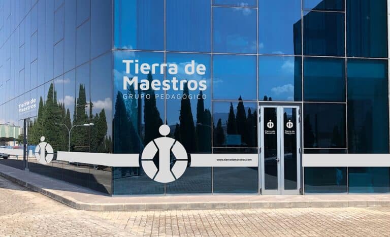 Tierra de Maestros