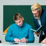 cómo evaluar a los estudiantes que usan IA