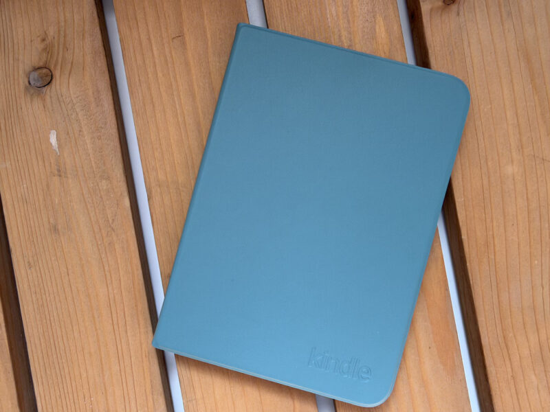 funda Kindle Alpine Sky Aluminium 2026